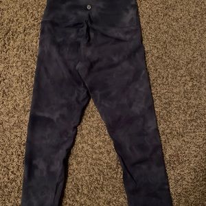 Lululemon wunder under